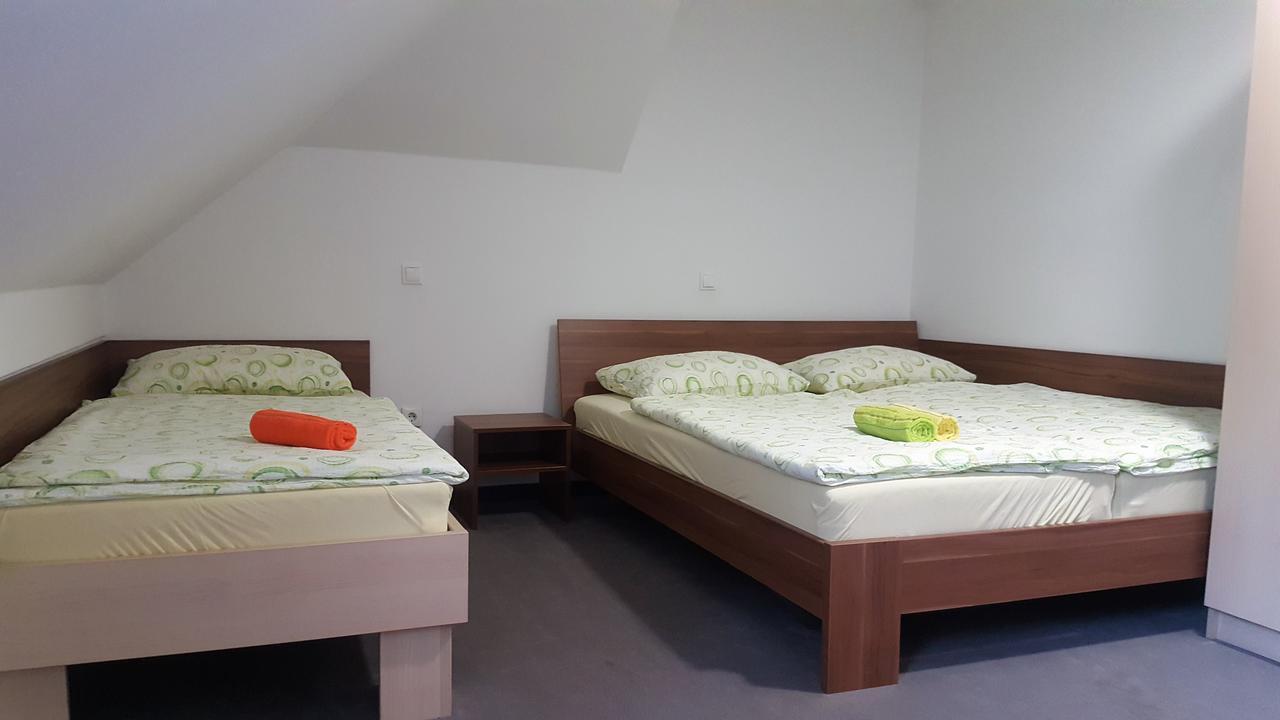 Hotel&Hostel Marenberg Radlje Radlje ob Dravi Buitenkant foto